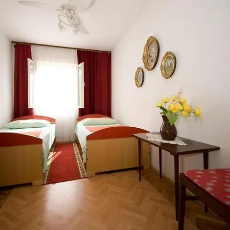 Neretvanka - Twin With Shared Bathroom דירה דוברובניק