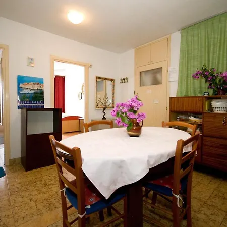 דירה Neretvanka - Twin With Shared Bathroom