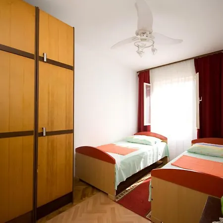 דירה Neretvanka - Twin With Shared Bathroom דוברובניק